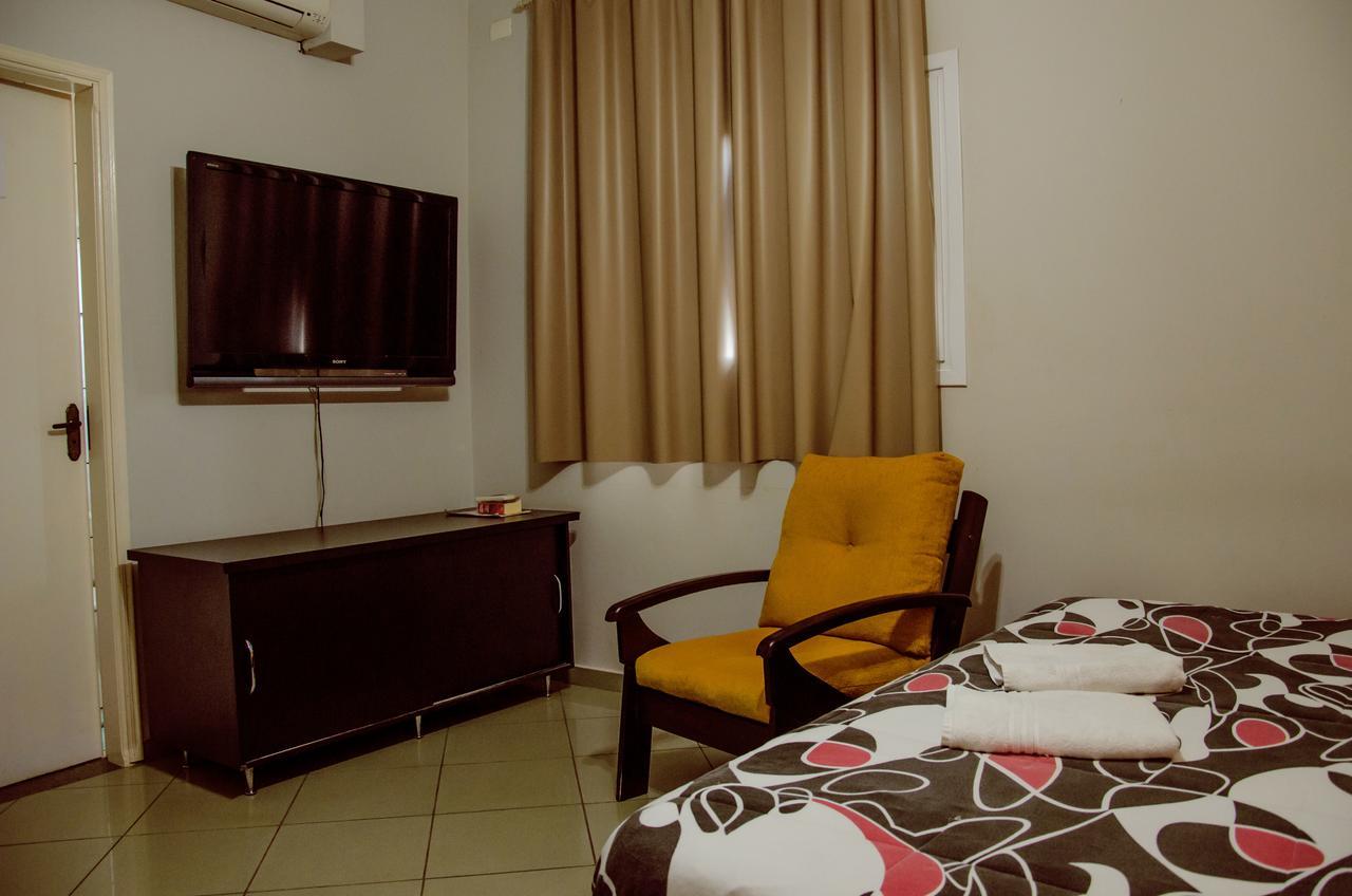 Hotel Pousada Do Leao Lençóis Paulista Kültér fotó